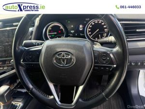 Toyota Camry Hybrid Petrol, Automatic - Image 2