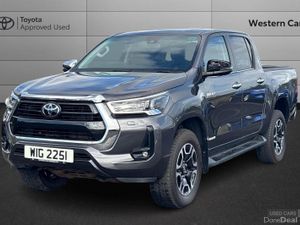 Toyota Hilux 2.8 D-4D Invincible Auto 4WD Euro 6 ( - Image 3