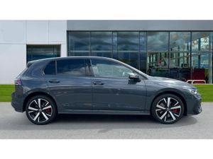 Volkswagen Golf GTE S-A DSG - Image 3