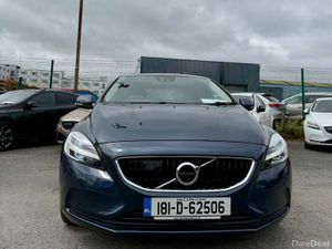 VOLVO V40 2018 2.0, DIESEL D4 - Image 2