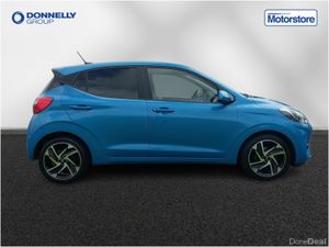 Hyundai i10 Hatchback Premium - Image 3