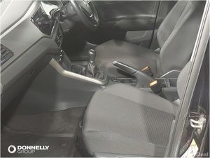 Volkswagen Golf Hatchback Life - Image 3