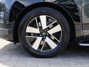 Hyundai IONIQ 9 RWD (Long Range) Platinum 110kwh - Image 3