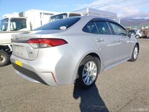 Toyota Corolla 1.8 HYBRID AUTOMATIC - FACTORY ALLO - Image 3