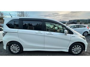 Honda Freed 1.5 Petrol Hybrid - 6 Months Road Tax - Image 4