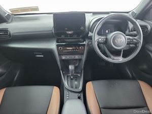 Toyota Yaris Cross 1.5 Hybrid High Spec Adventure - Image 4