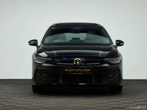 Volkswagen Golf GTE 1.5 PHEV 272HP DSG *PAN ROOF* - Image 2