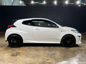 Toyota Yaris GR YARIS - 1.5 AUTOMATIC - 18'' GR AL - Image 3