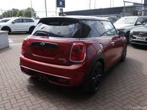 2017 MINI COOPER 2.0SD JOHN COOPER WORKS 3DR HATCH - Image 4