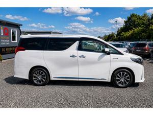 Toyota Alphard Executive Lounge 2.5 Petrol Hybrid - Image 4