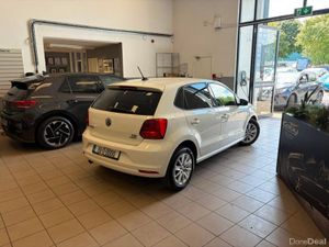 Volkswagen Polo 1.2 TSI Comfortline Auto 5DR . New - Image 3