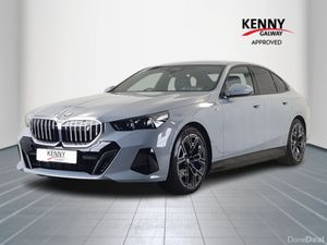 BMW i5 EDRIVE40 M SPORT - Image 3