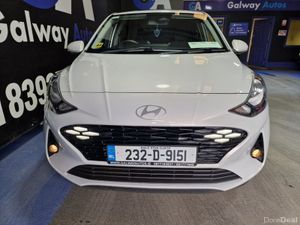 Hyundai i10 DELUXE 1.0 ** REVERSING CAMERA, CRUISE - Image 3