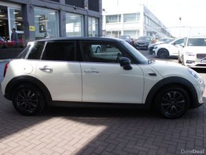 2019 MINI COOPER D 1.5D 5DR HATCHBACK AUTOMATIC - Image 3