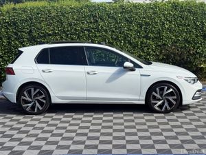 Volkswagen Golf STYLE 1.5 TSI // OPENING PAN ROOF - Image 3