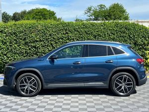 Mercedes-Benz EQA EQA350 4MATIC AMG-LINE PREMIUM / - Image 4