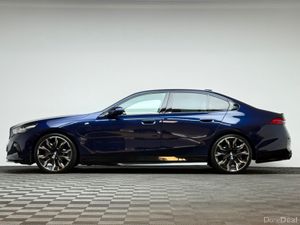 BMW 5-Series 530E M SPORT - Image 4