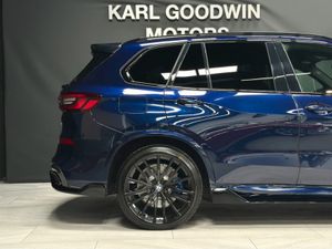 45e XDRIVE M SPORT PHEV - Image 4