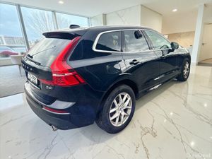 Volvo XC60 NEW SHAPE D4 190HP AWD MOMENTUM FSH - Image 2
