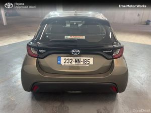 Toyota Yaris YARIS 1.5 HYBRID LUNA - Image 4