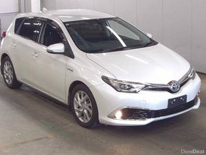 2017 Toyota Auris Hybrid - Image 2