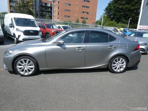 Lexus IS 300 H 2.5 LUXURY CVT AUTO 4DR - Image 4