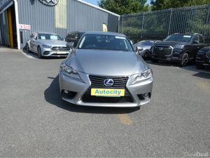 Lexus IS 300 H 2.5 LUXURY CVT AUTO 4DR - Image 2