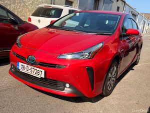 Toyota Prius 2019 hybrid self charging - Image 4