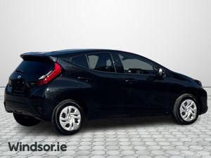 Toyota Aqua HYBRID 1.5 - Image 3