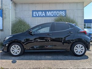 Toyota Yaris Z HYBRID AUTOMATIC 1.5 PETROL //HIGH - Image 4