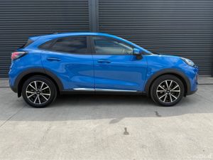 Ford Puma TITANIUM 1.0L 125 MHEV  ** LOW KM'S ** - Image 3