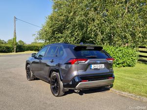 Toyota RAV4 Automatic Petrol Hybrid - Image 4