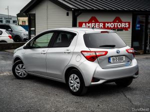 2019 TOYOTA YARIS VITZ HYBRID AUTO - Image 3