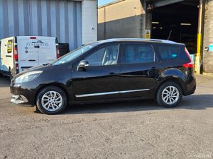 Scenic 1.5 Automatic  7-Seater, Premium Family SUV - Image 2