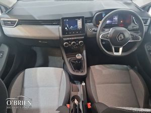Renault Clio TCe 90 DFull Evolution - Image 2