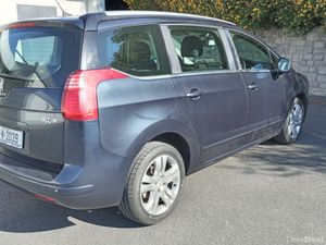 Peugeot 5008 /2014/ Manual/ 7 Seater - Image 4
