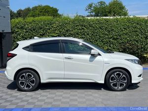 Honda Vezel 1.5 HYBRID AUTO // DIAMOND CUT ALLOYS - Image 2