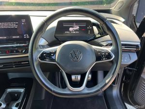 Volkswagen ID.4 PURE LIFE 52KWH // LEATHER/ALCANTA - Image 4
