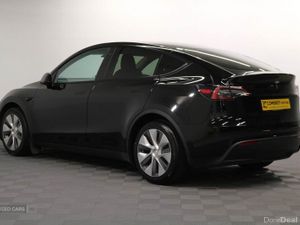 Tesla Model Y HATCHBACK - Image 4