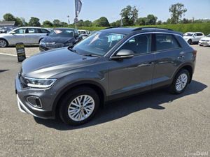 Volkswagen T-Roc Life - Image 2