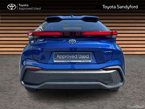 Toyota C-HR 2.0 PHEV SPORT AUTO // HEATED SEATS // - Image 4