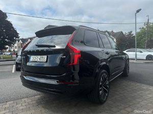 Volvo XC90 XC90 T8 Ultra AWD PHEV--Front Seat Mass - Image 4