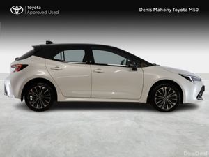 Toyota Corolla Luna Sport Hybrid Hatchback - Image 3
