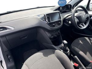 Peugeot 208 1.2 PureTech 82bhp Active - Image 4