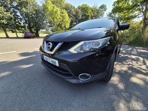 Stunning Nissan Qashqai 2015  Warranty - Image 3