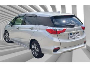 Honda Shuttle DAA-GP7 5DR AUTO - Image 4