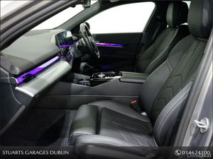 BMW 5-Series 530E TOURING M-SPORT: COMFORT PACK, T - Image 3