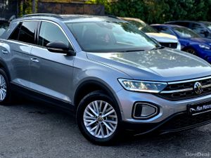 Volkswagen T-Roc 2023 - Image 2