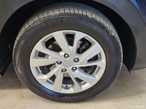 19 HYUNDAI TUCSON LOW KMS - Image 4