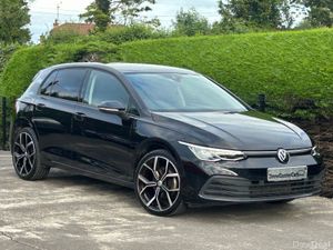 23Volkswagen Golf 1.5 Tsi Life €20995  inc Vrt - Image 2